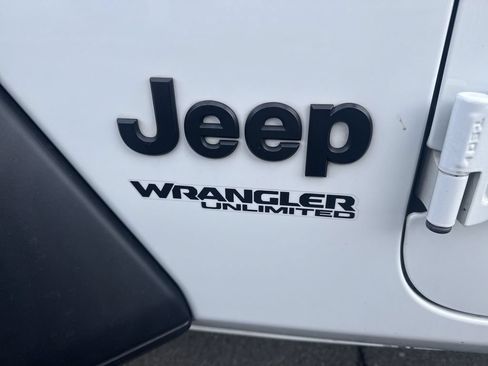 Used 2022 Jeep Wrangler Unlimited Sport AWD/4WD image 6