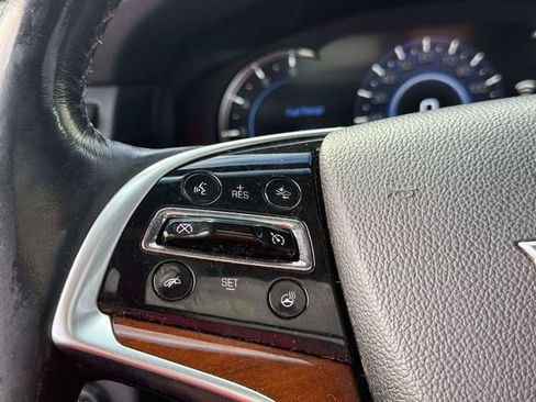 Used 2019 Cadillac Escalade Luxury AWD/4WD image 24