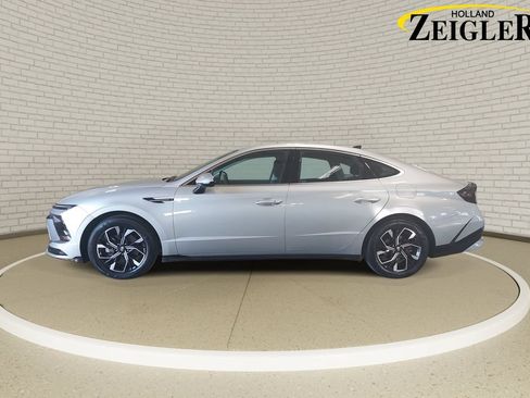 Certified 2025 Hyundai Sonata SEL FWD image 8
