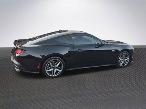 Used 2025 Ford Mustang GT image 4