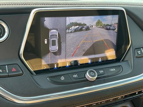 Used 2020 Chevrolet Blazer Premier w/ Driver Confidence II Package FWD image 32