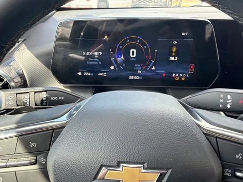 Used 2026 Chevrolet Equinox LT AWD/4WD image 43