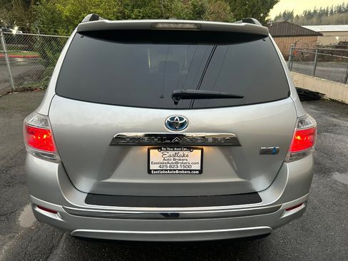 Used 2013 Toyota Highlander Limited image 6