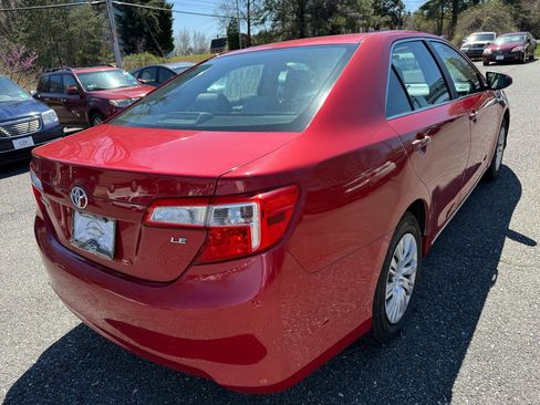 Used 2012 Toyota Camry LE image 7