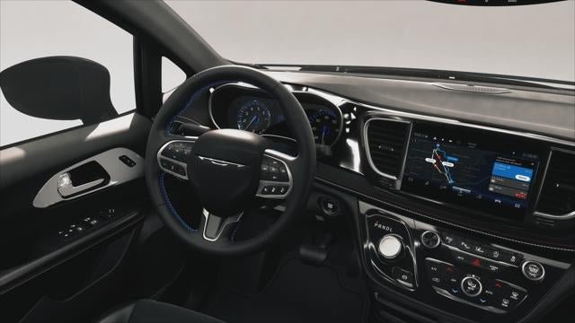 New 2027 Chrysler Pacifica Select FWD image 9