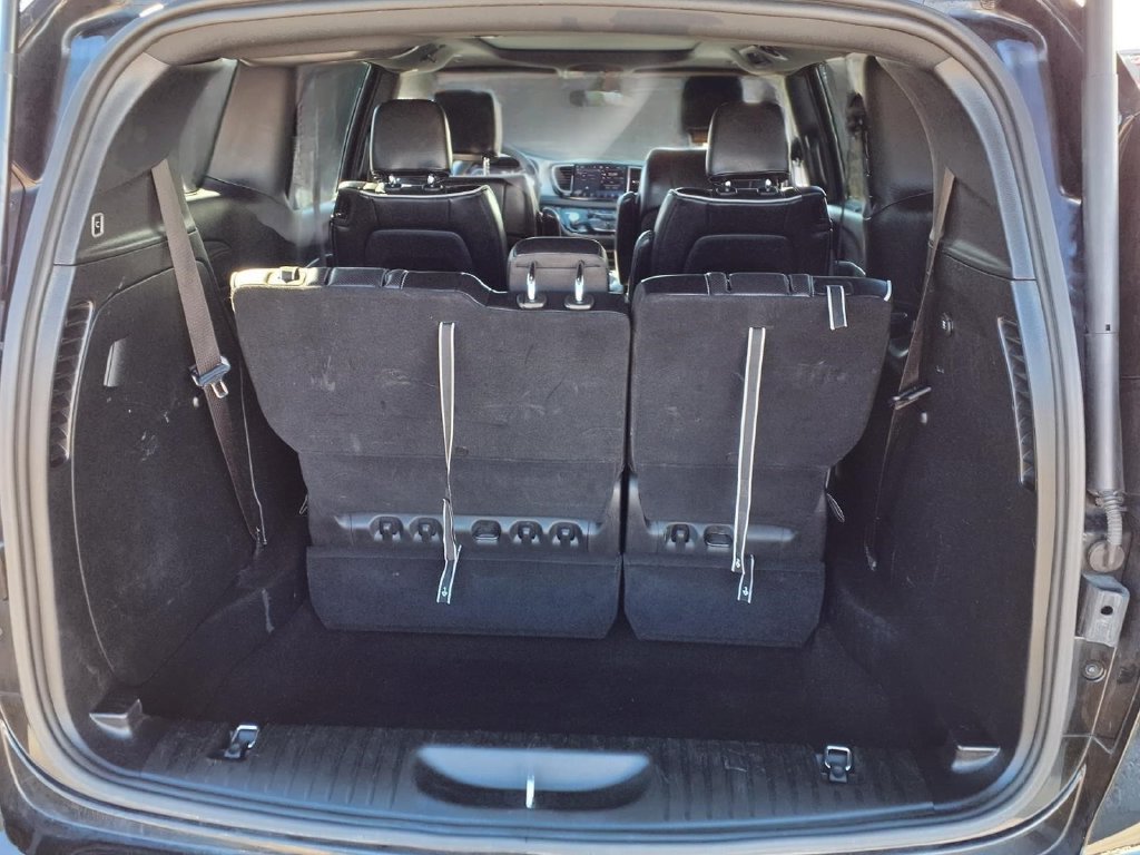 Used 2025 Chrysler Pacifica Limited FWD image 26