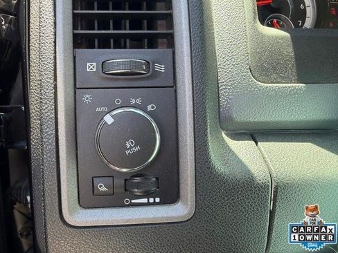 Used 2018 RAM 1500 Express RWD image 11