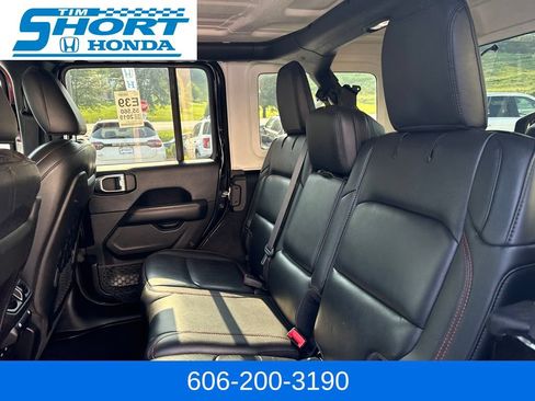 Used 2019 Jeep Wrangler Unlimited Rubicon w/ Dual Top Group AWD/4WD image 11