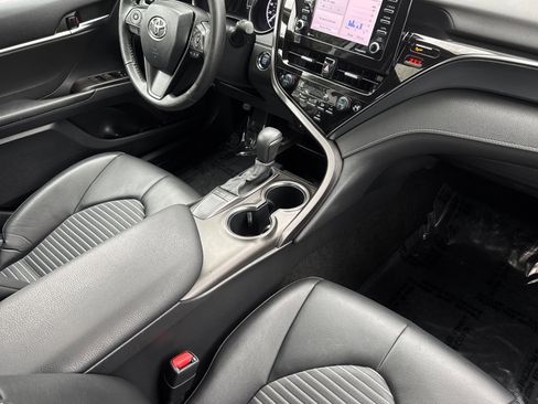 Used 2023 Toyota Camry SE image 15