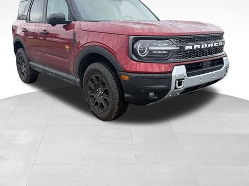 Used 2025 Ford Bronco Sport Badlands image 9