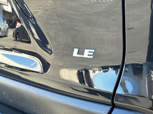 Certified 2025 Toyota RAV4 LE FWD image 7