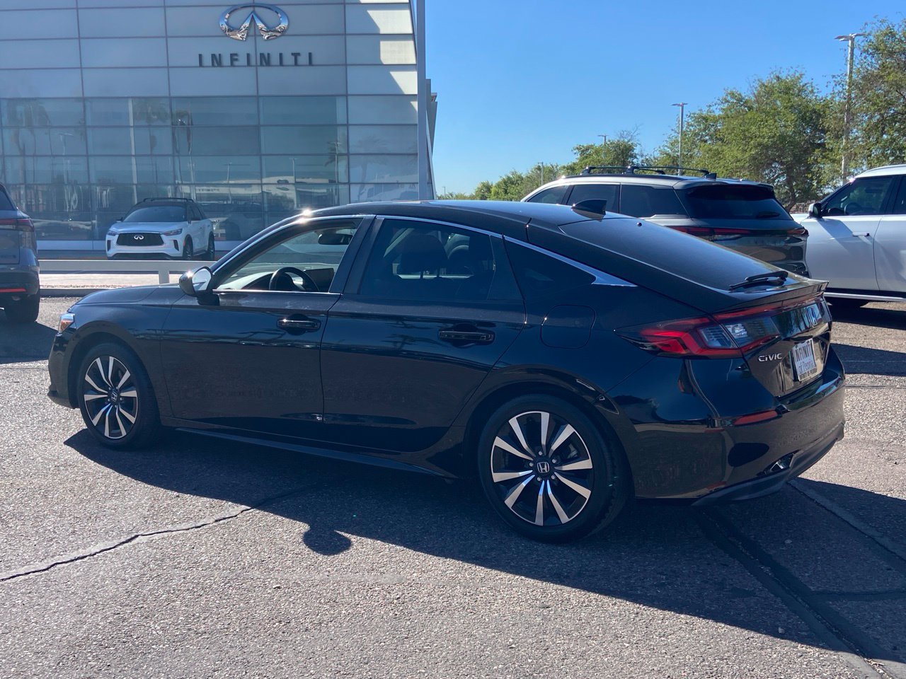 Used 2023 Honda Civic EX-L image 4
