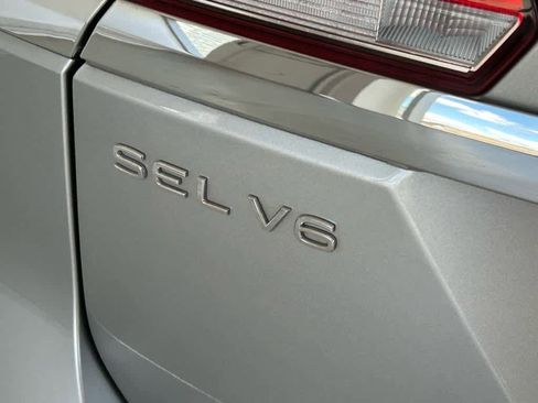 Certified 2023 Volkswagen Atlas SEL image 17