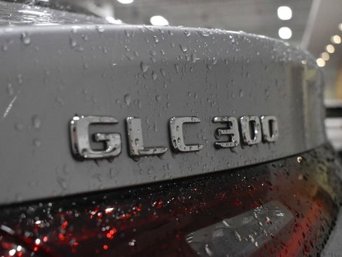 Used 2024 Mercedes-Benz GLC 300 4MATIC image 14