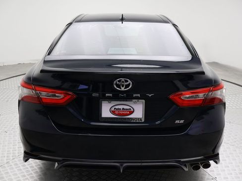 Certified 2019 Toyota Camry SE image 10