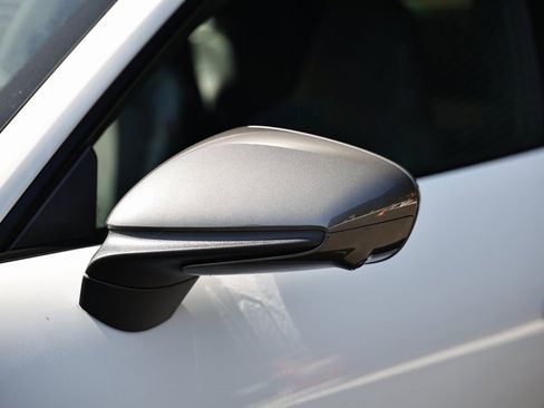 Used 2024 Porsche 911 Carrera T image 17