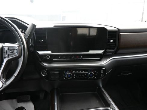 Used 2024 Chevrolet Silverado 3500 High Country w/ Technology Package AWD/4WD image 23