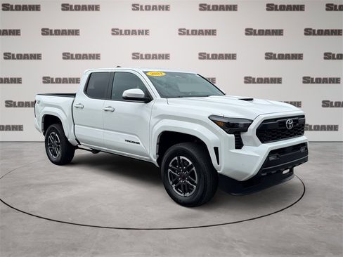 Used 2024 Toyota Tacoma TRD Sport image 7