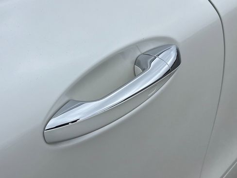 Used 2018 Mercedes-Benz E 400 4MATIC Cabriolet w/ Premium 2 Package (Q02) image 51