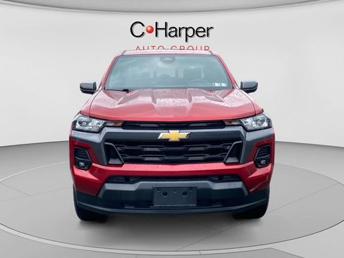 Used 2023 Chevrolet Colorado LT w/ LT Convenience Package II AWD/4WD image 8