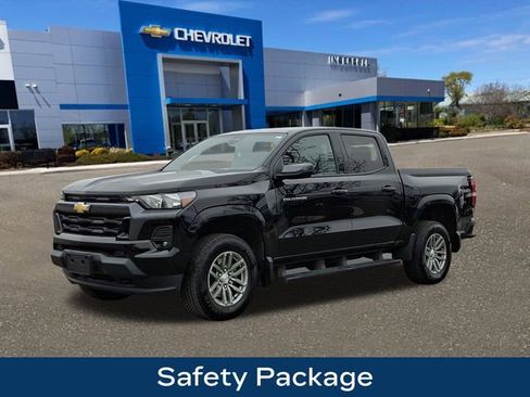 Used 2024 Chevrolet Colorado LT w/ LT Convenience Package II image 4