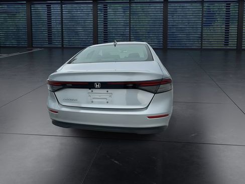 Used 2023 Honda Accord LX image 7
