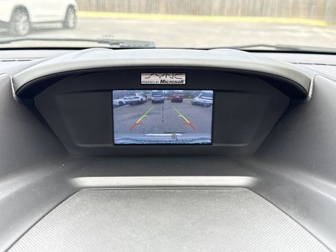 Used 2015 Ford Escape SE image 23