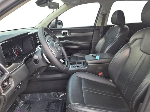 Used 2021 Kia Sorento EX FWD image 17