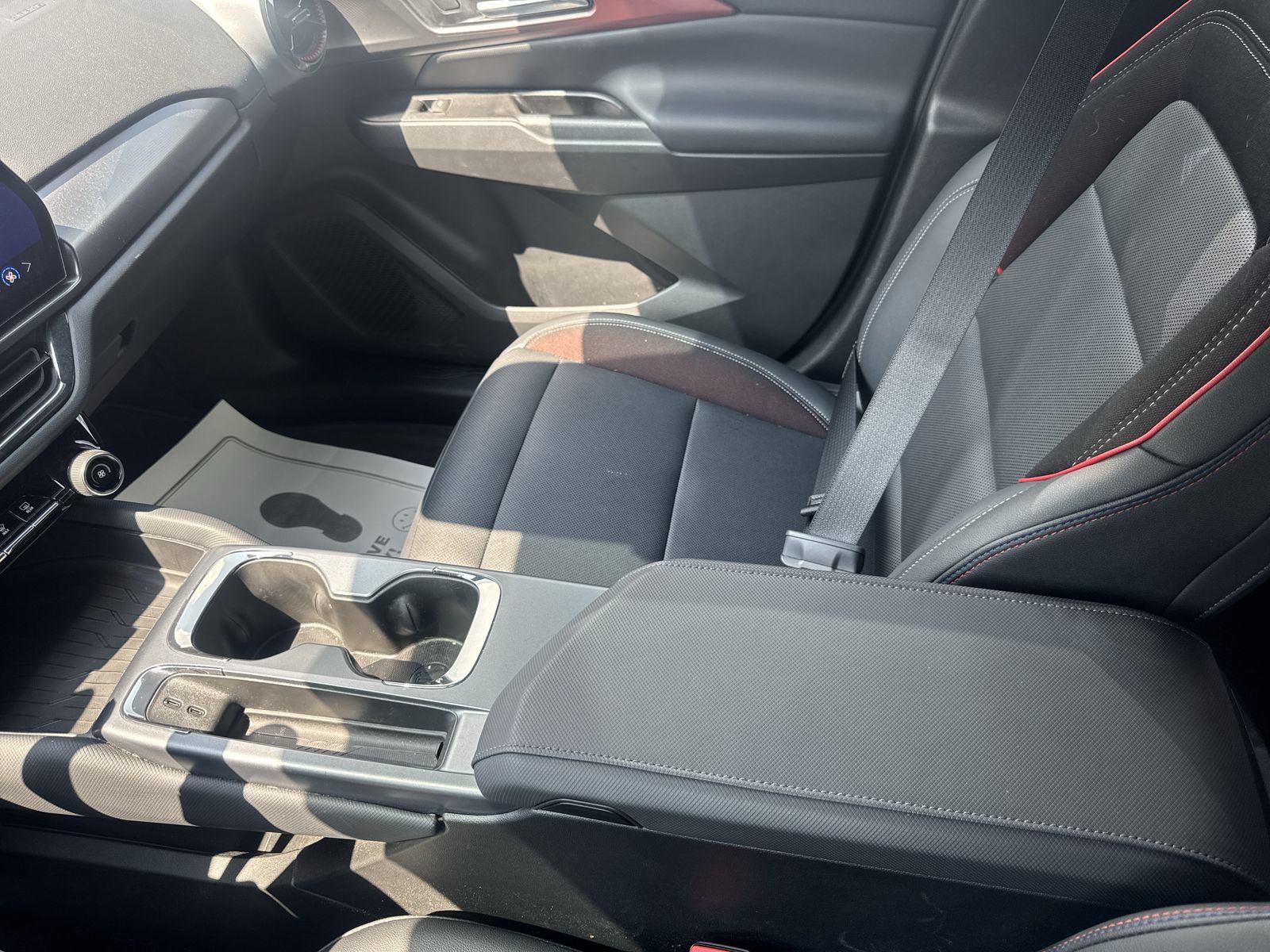 Used 2024 Chevrolet Equinox EV RS FWD image 20