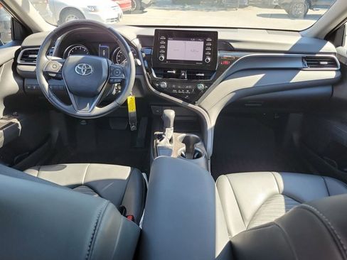 Used 2023 Toyota Camry SE image 21