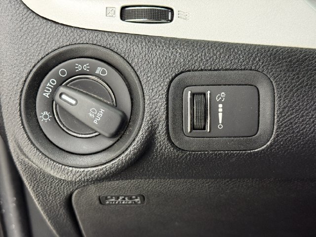 Used 2019 Dodge Journey SE FWD image 14