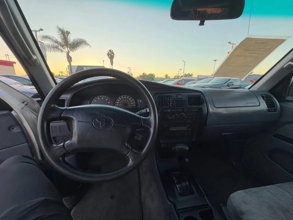 Used 2000 Toyota 4Runner 2WD image 6