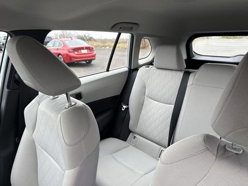 Used 2025 Toyota Corolla Cross L image 10