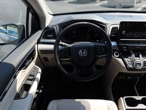Used 2026 Honda Odyssey Touring image 20