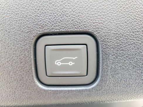 New 2026 Buick Enclave Avenir image 21