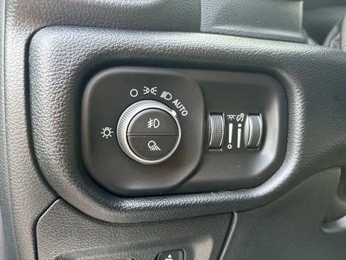 Used 2020 RAM 1500 Laramie image 11