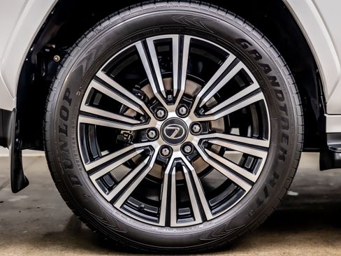 Used 2025 Lexus LX 600 4WD w/ Appearance Package image 36
