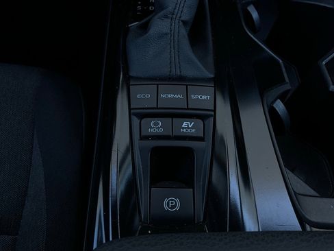 Used 2025 Toyota Camry LE image 22