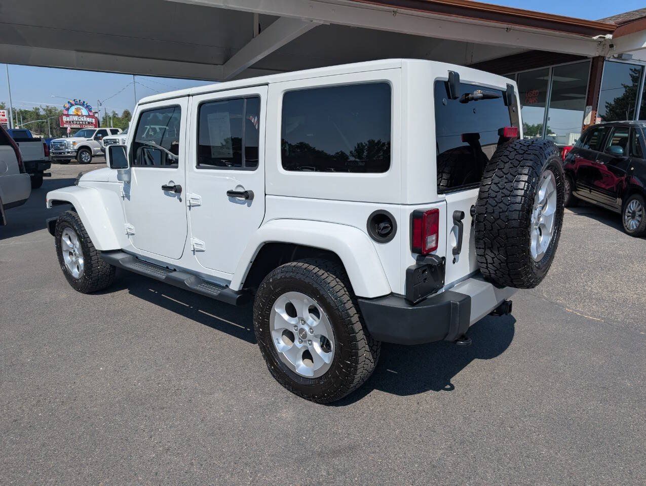 Used 2014 Jeep Wrangler Unlimited Sahara AWD/4WD image 5