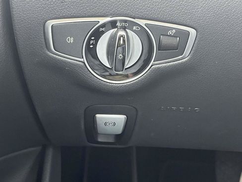Used 2021 Mercedes-Benz E 350 4MATIC Sedan image 33