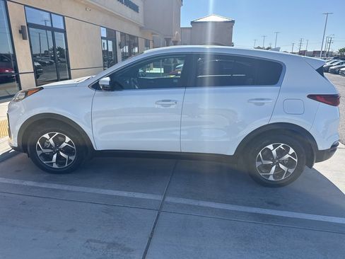 Used 2020 Kia Sportage LX w/ LX Popular Package FWD image 11
