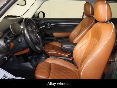 Used 2023 MINI Cooper 2-Door Hardtop w/ Signature Upholstery Package FWD image 14