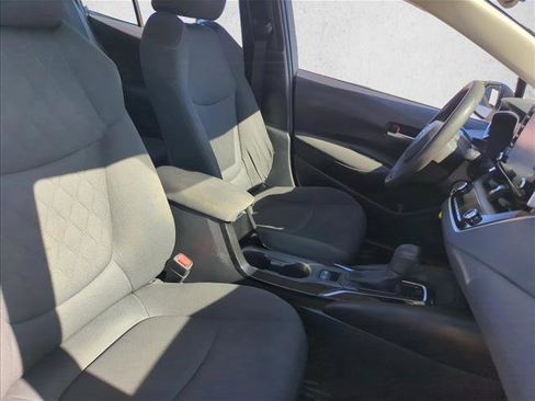 Used 2020 Toyota Corolla LE image 25