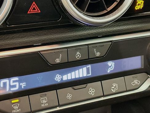 Used 2024 Nissan Sentra SR w/ SR Premium Package image 27