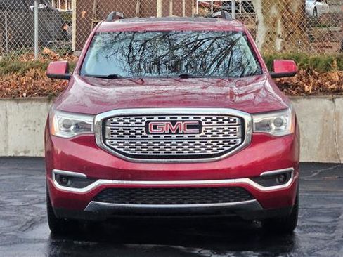 Used 2019 GMC Acadia Denali w/ LPO, Floor Liner Package image 8