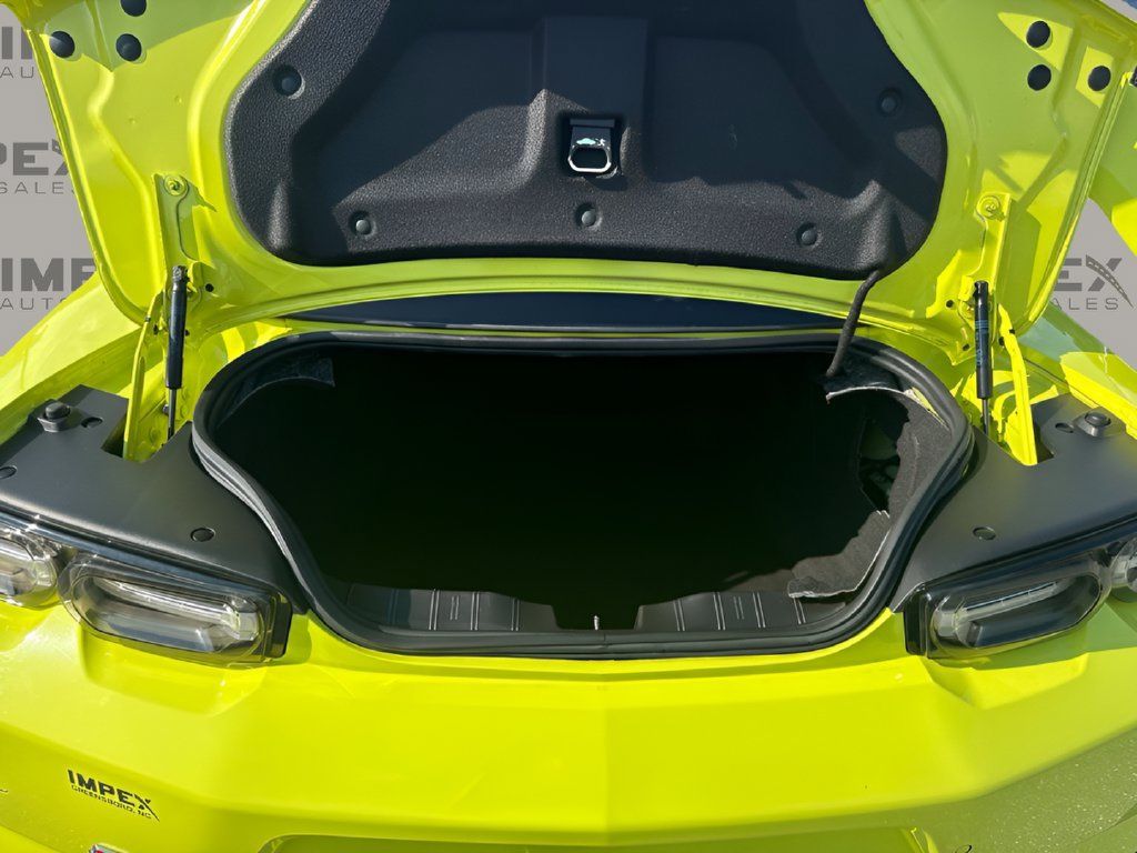 Used 2021 Chevrolet Camaro SS RWD image 24