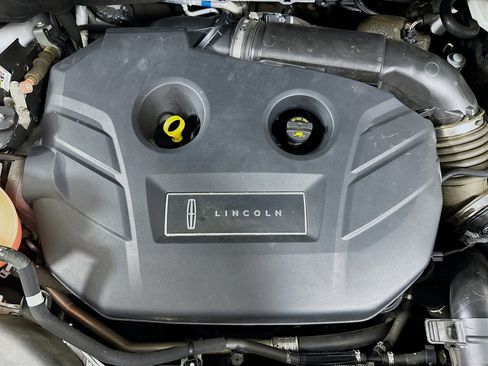 Used 2019 Lincoln MKC Reserve w/ MKC Climate Package image 34