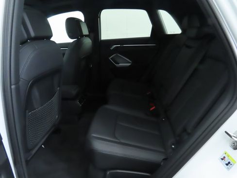 Used 2025 Audi Q3 2.0T Premium w/ Convenience Package image 22