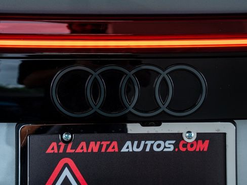 Used 2024 Audi Q8 Premium Plus w/ Premium Plus Package image 24