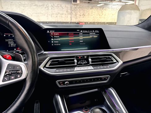 Used 2022 BMW X5 M w/ Competition Package 2 AWD/4WD image 9